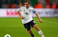 Lahm được sinh ra để thuộc về cánh phải