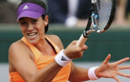 Video Roland Garros: Tay vợt 20 tuổi tung đòn độc hạ Serena