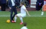 Mourinho lao vào sân đốn ngã cầu thủ