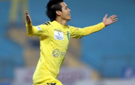 Văn Quyết lập hat-trick giúp Hà Nội T&T củng cố ngôi đầu
