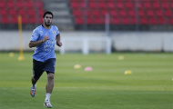 Suarez có thể nghỉ cả ba trận ở bảng 'tử thần'