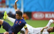 Video: Siêu phẩm đánh đầu của Robin van Persie v Tây Ban Nha