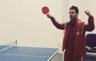 Cesar Azpilicueta thán phục tài chơi bóng bàn của Cesc Fabregas