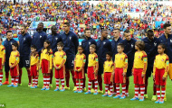 Hy hữu: Pháp và Honduras ngơ ngẩn đợi... quốc ca