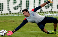 Sirigu sợ phải trả lại vị trí cho Buffon
