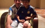 Messi gặp mặt fan nhí khiến anh bị tổng sỉ vả
