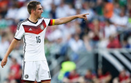 Philipp Lahm vẫn phải đá tiền vệ phòng ngự