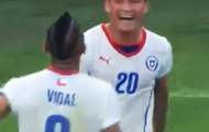 Video: Aranguiz xé lưới Casillas lần hai (Tây Ban Nha 0-2 Chile)