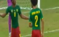 Video: Cầu thủ Cameroon 'gà nhà đá nhau' trong trận thua 0-4 trước Croatia