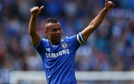 Ashley Cole cân nhắc đề nghị giữa Barca và Milan