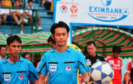 Ứng xử với bóng đá