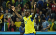Rực sáng, Valencia sánh vai với Van Persie