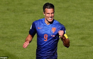 Van Persie gia nhập tốp 10 trên Facebook