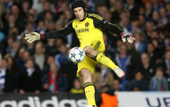 Chelsea bất ngờ tính bán thủ môn cho Barcelona