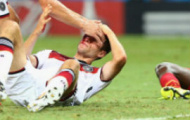 Chùm ảnh: Cận cảnh chấn thương đẫm máu của Thomas Muller