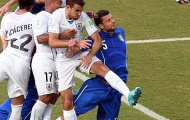 Chùm ảnh: 10 người tuyển Ý không giữ nổi vé trước Uruguay