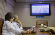 Tổng thống Obama cổ vũ tuyển Mỹ trên chuyên cơ