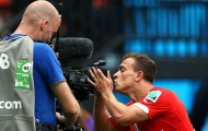 Messi và Shaqiri: 'Chàng lùn' nào sẽ tạo nên sự khác biệt?