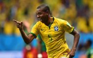 Fernandinho: 'Gilberto Silva' mới của Scolari