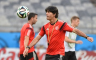 HLV Joachim Loew lo trọng tài xử phạt nhẹ tay với Brazil