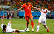 Cơ hội cuối cho Higuain, Van Persie