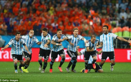 Argentina 0-0 Hà Lan (4-2p): Van Gaal thua Argentina, nhưng thắng Messi