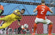 Vì sao Hà Lan để trung vệ thực hiện quả sút đầu tiên