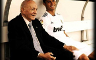 Ronaldo giành hattrick giải Di Stefano