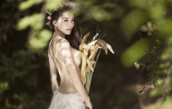 Lan Hương táo bạo bán nude