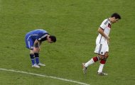 Chạy vì cúp vàng, Messi nôn ngay trên đường pitch