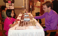 Bé gái gốc Việt giành giải ba cờ vua tại Đức