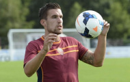 Kevin Strootman là cầu thủ M.U vào tháng Giêng