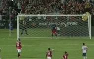 Video: Cú sút penalty thành công của Wayne Rooney (LA Galaxy vs Manchester United)
