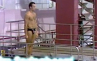 Video: Jason Statham thi nhảy cầu tại Commonwealth Games 1990