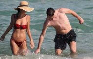 Vợ Montolivo gợi cảm với bikini độc đáo