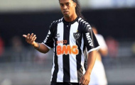 Ronaldinho phải giải trình vì vắng mặt ở trận tôn vinh Deco