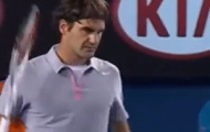 Video: Hành động khó hiểu của Federer với Murray