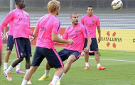 Barca vắng 'bộ ba nguyên tử' ngày hội quân