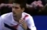 Video: 'Ball girl' bốc lửa lĩnh đòn của Dokovic