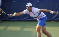 Tuyệt chiêu 'sửa lưng' giúp Pospisil hạ gục Berdych