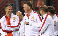 Van Gaal kinh ngạc với hàng thủ Man Utd