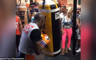 Chùm ảnh: 'Độc cô cầu bại' Floyd Mayweather khoe sức mạnh trước người yêu
