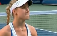 Video Rogers Cup: Di chuyển phi thường như sao trẻ Bouchard