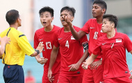 Cho U19 Việt Nam hưởng phạt đền, trọng tài bị U21 Singapore thi nhau 'đàn áp'