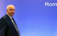 Carlo Tavecchio giành chức chủ tịch LĐBĐ Ý trong làn sóng tranh cãi