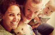 Bà xã Jamie O'Hara làm thơ thất tình