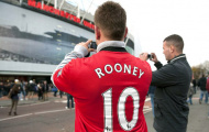 Man Utd cấm mang iPad vào sân Old Trafford