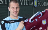 Ronald Koeman muốn cướp Ron Vlaar khỏi tay Aston Villa