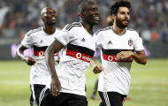 Demba Ba tố Mourinho chọn người theo tiếng tăm