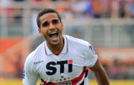 Video: Douglas, ngôi sao chuẩn bị cập bến Barcelona